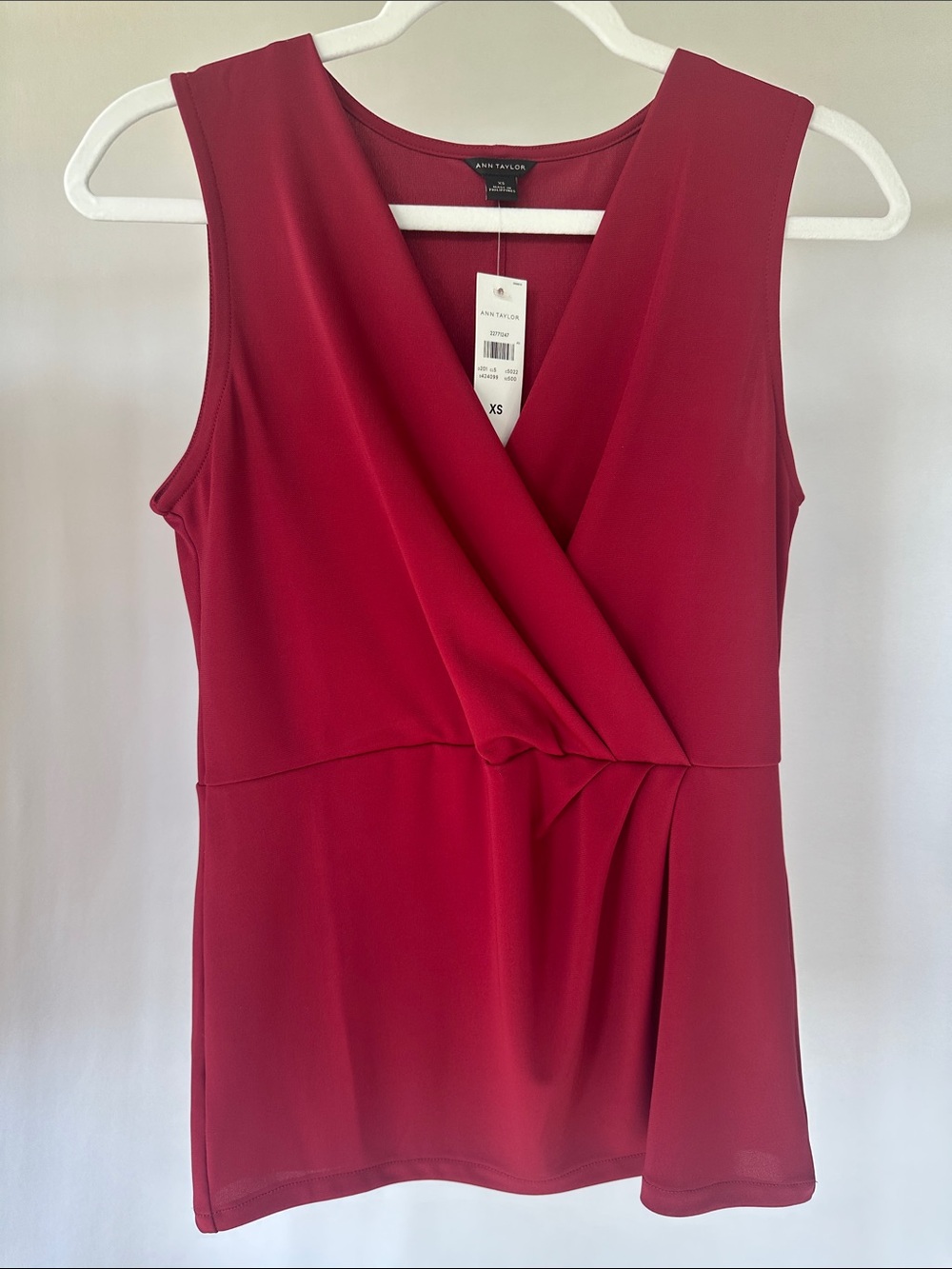 NWT Ann Taylor Faux Wrap Sleeveless Knit Top Berry Pink XS